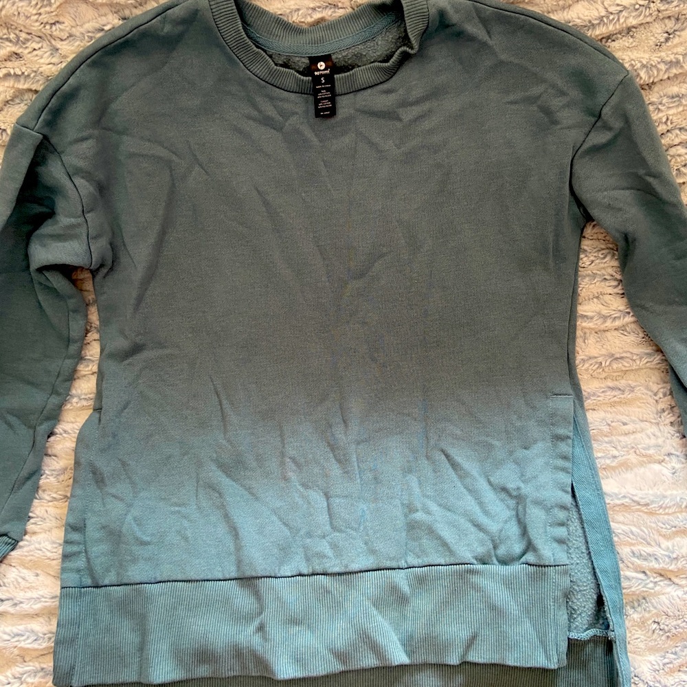 90° Degree by Reflex blue sweater